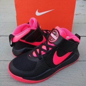 *BRAND NEW* Nike Team Hustle D9 Little Kids Sneakers Size 12 Hot Pink/Black NWT